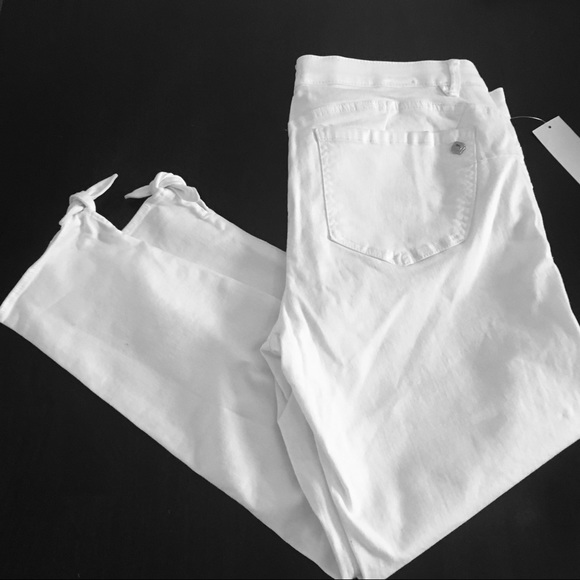 curve equality jeans